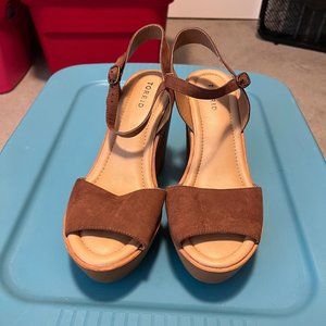 Torrid Cognac Wood Heel Platform Size 10 Wide Width NWOB
